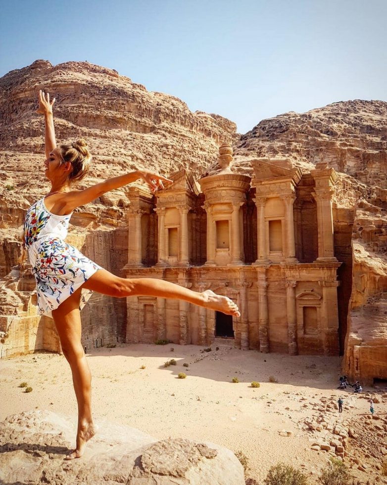 Пара из Аргентины путешествует по земному шару Пара из Аргентины путешествует по земному шару