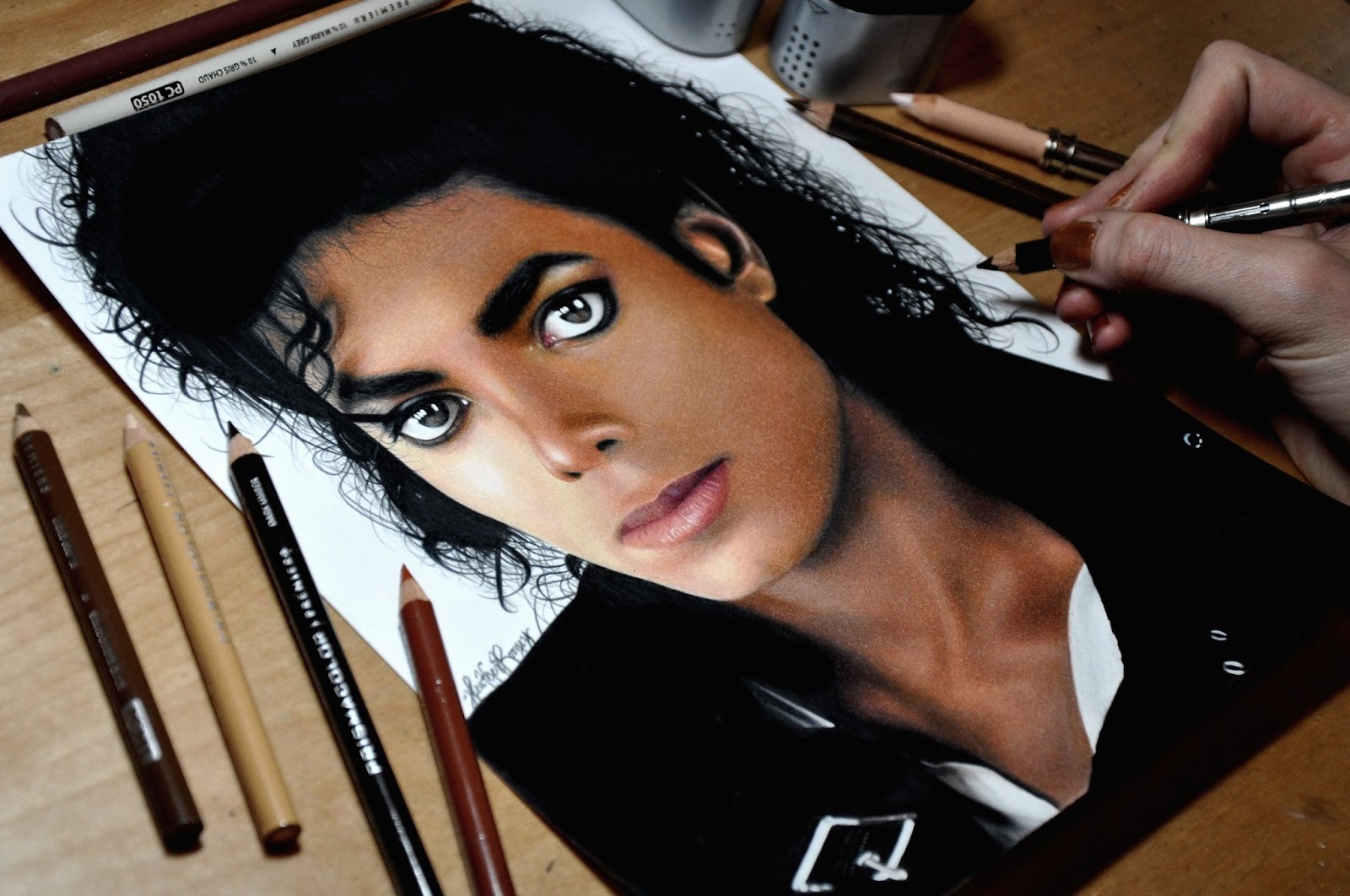 Майкл Джексон портрет цветными карандашами