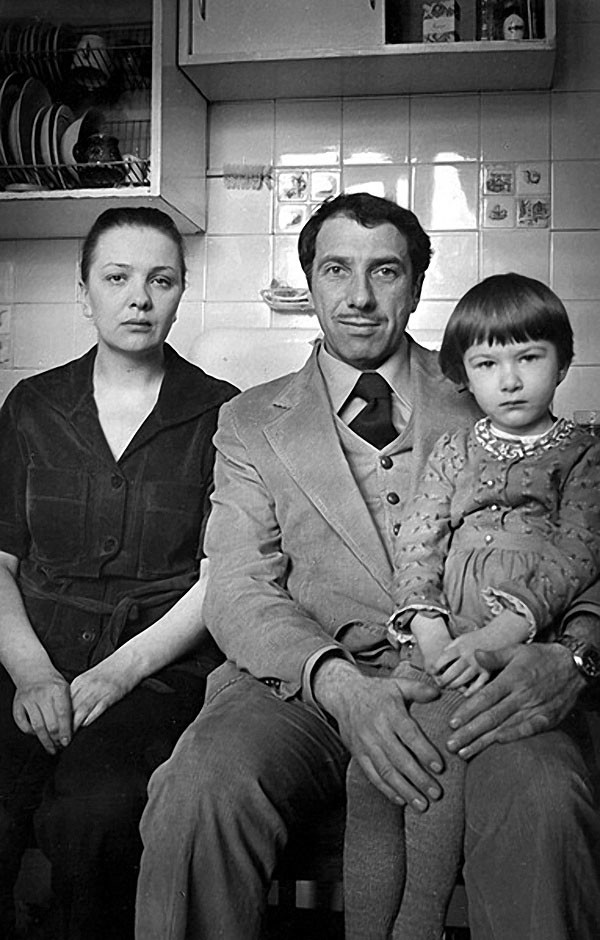 Сергей Юрский и Наталья Тенякова с дочерью Дашей, 1970-е годы. архив, картинки, фото