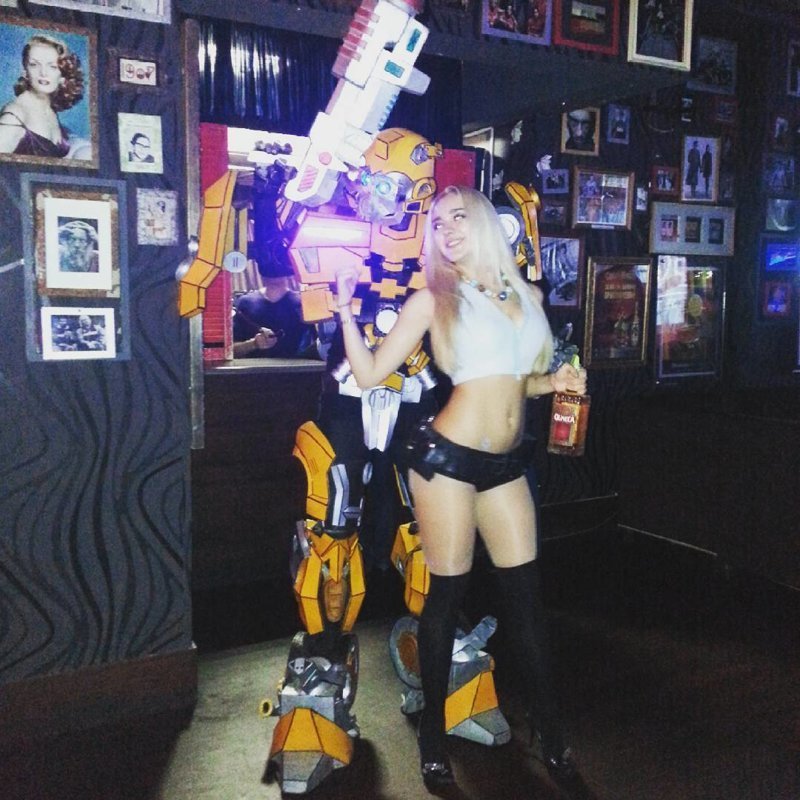 Этим официанткам нельзя не оставить на чай Этим официанткам нельзя не оставить на чай картинки