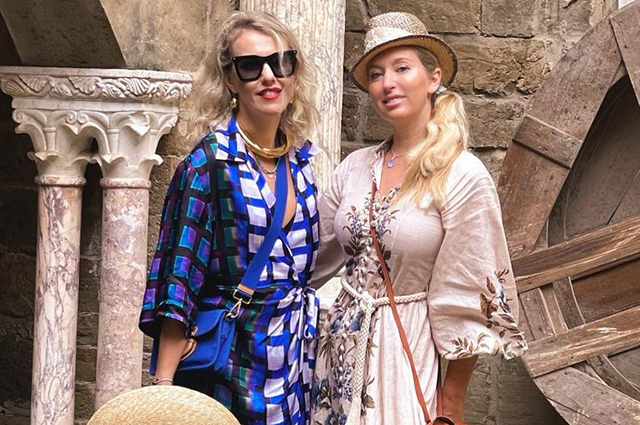 Вот теперь нулевые точно вернулись: Ксения Собчак и Ульяна Цейтлина вместе путешествуют по Италии