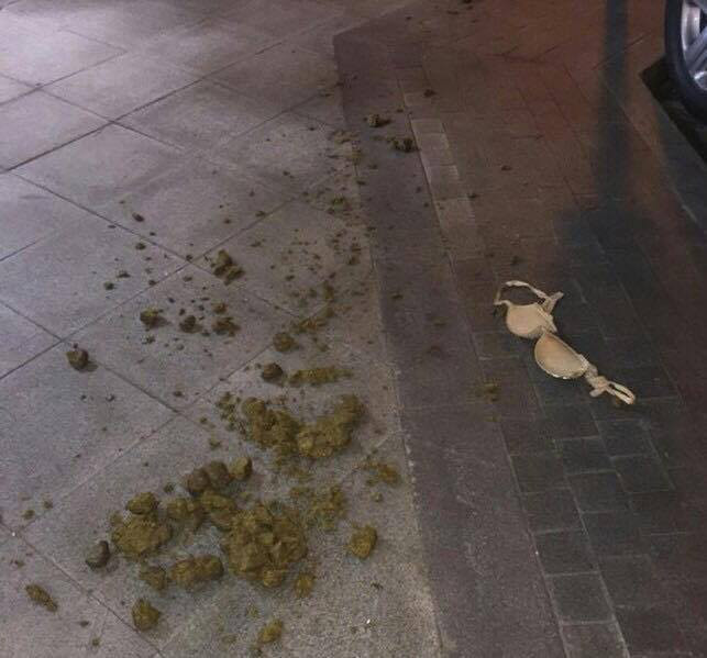 Начнём с горяченького прикол, так много вопросов, что здесь происходит?