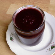 Заготовка из слив и  соусы к мясу из неё.