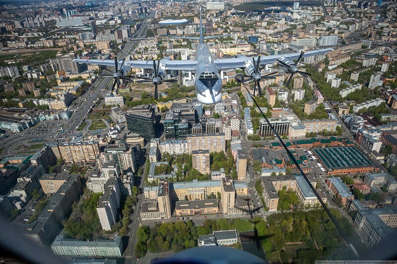 Москва из кабины самолета Ил-78 Москва из кабины самолета Ил-78