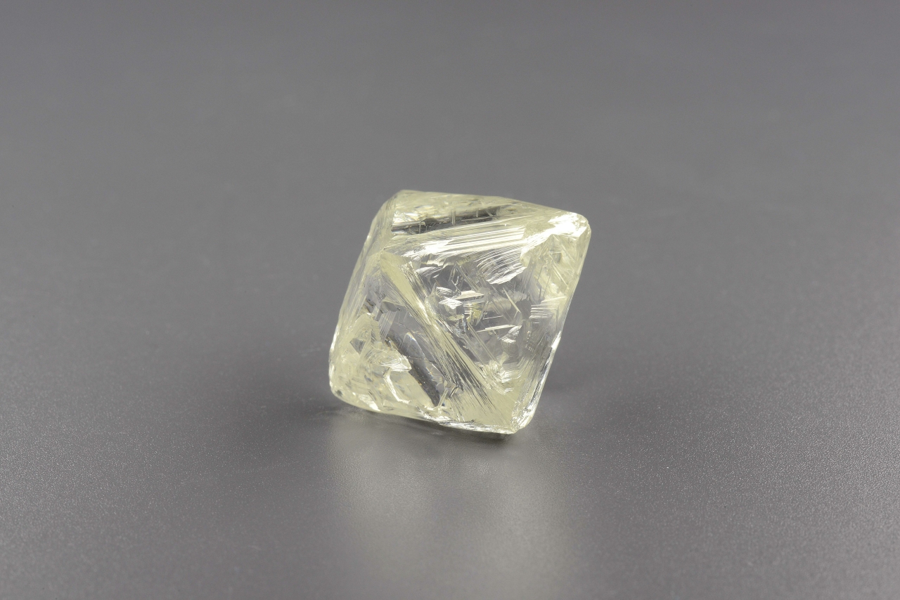 Учёные научились синтезировать алмазы за 150 минут