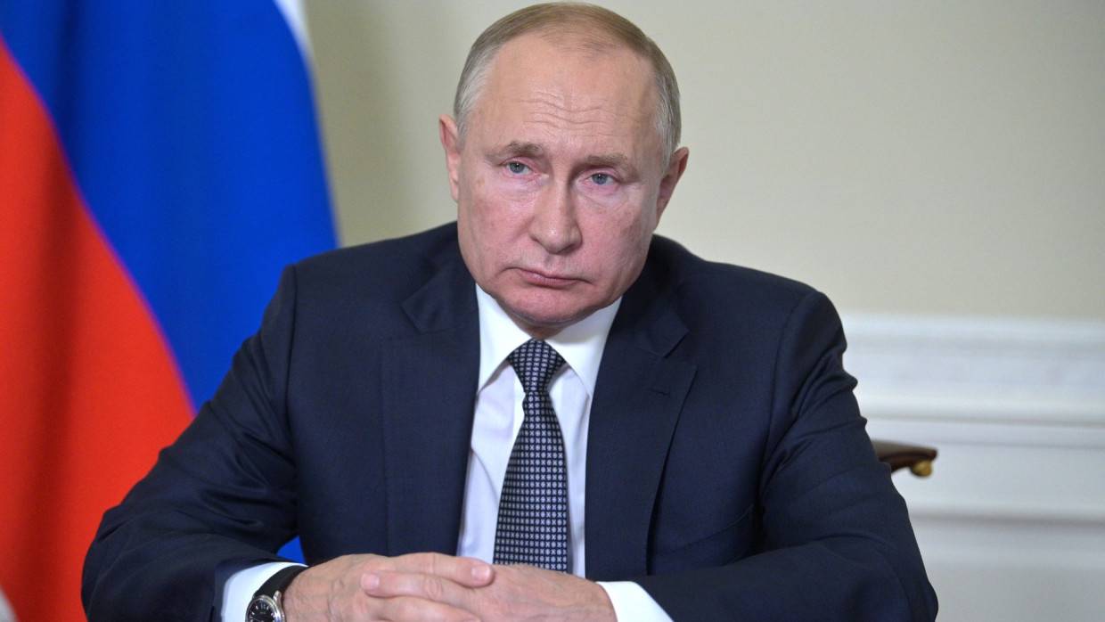 Путин признался в любви к биатлону и фигурному катанию