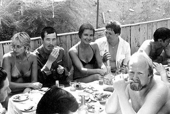 Ирина Алферова в Афганистане, 1985 год Ирина Алферова в Афганистане, 1985 год