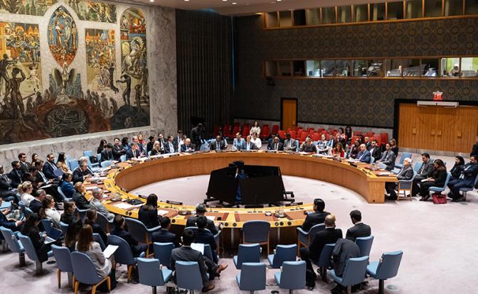 На фото: участники заседания Совета Безопасности ООН