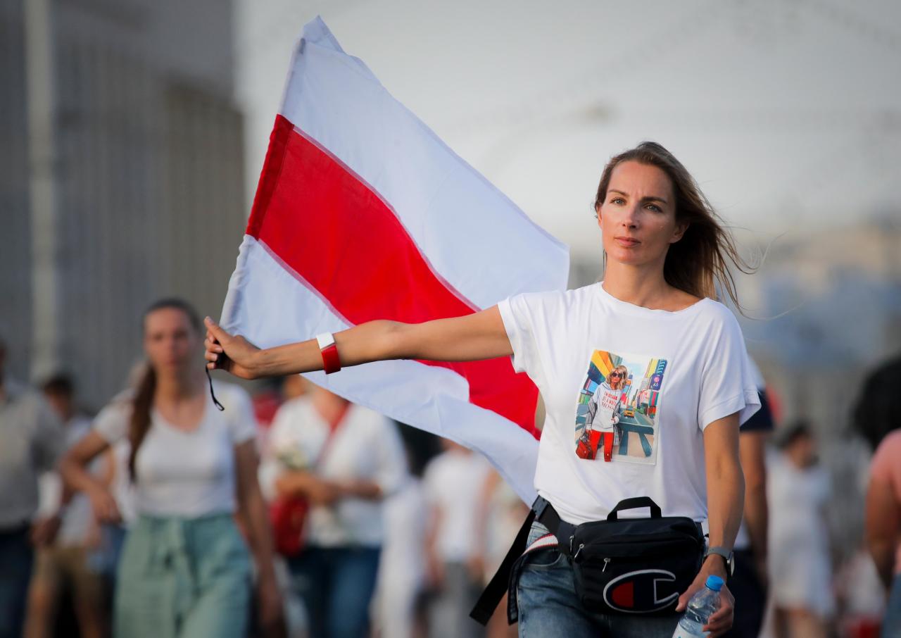 Флаг белорусского протеста