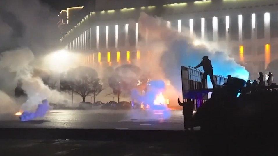 Александр Роджерс: Цветные перевороты нужно приравнять к актам войны