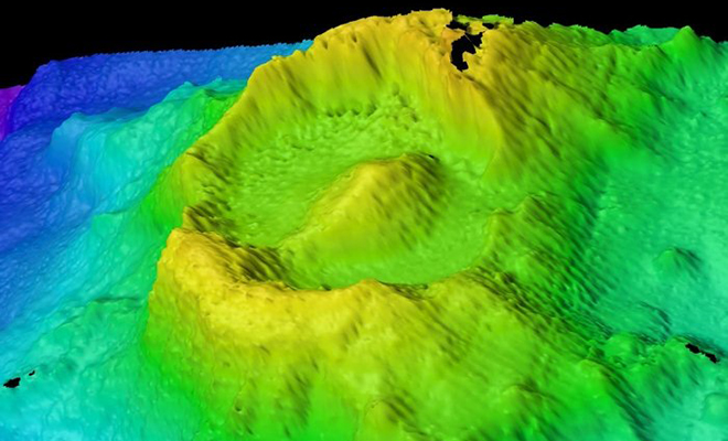 Ученые нашли вулкан, похожий на «Глаз Саурона». Структура находится под водой на глубине 3 километра