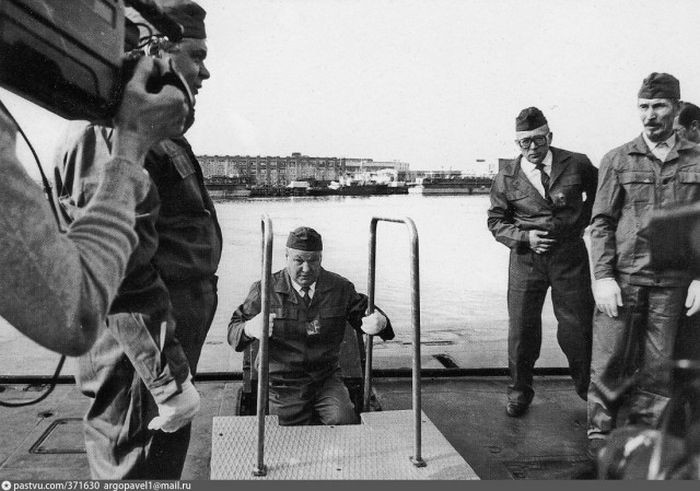 Первый президент России Борис Ельцин на подводной лодке К-456 "Касатка" история, факты, фото
