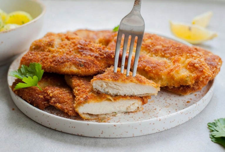 Свиные ОТБИВНЫЕ в панировке из свежего хлеба (маринад для мяса из яиц)