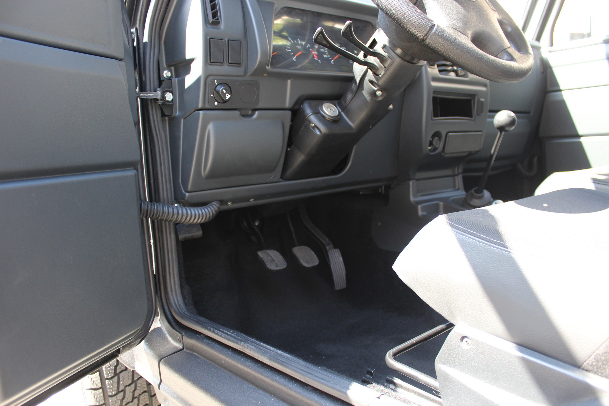 Апал-21541 Сталкер: знакомимся воочию с новым российским внедорожником Апал-21541 Сталкер: знакомимся воочию с новым российским внедорожником авто и мото,автомобиль,автоновости,Россия