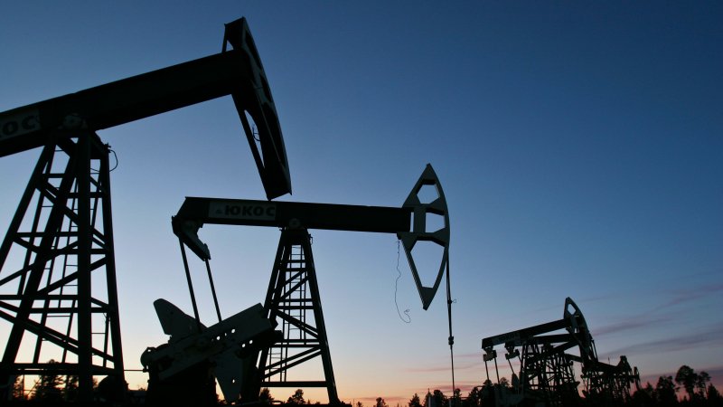 Потребление нефти на Украине за время кризиса сократилось в несколько раз