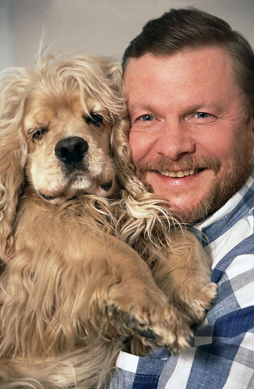 Виталий Соломин с псом Ромкой