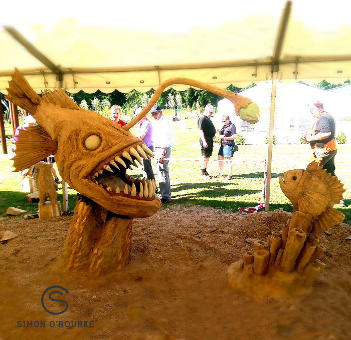 I Create Detailed Wooden Sculptures Carving Them With A Chainsaw