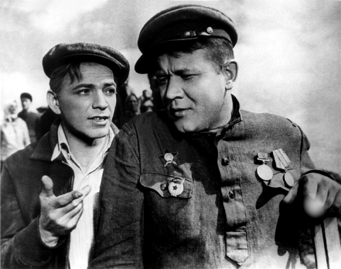Как советский актёр Борис Андреев женился на первой встречной и отдал своё место на кладбище лучшему другу Как советский актёр Борис Андреев женился на первой встречной и отдал своё место на кладбище лучшему другу