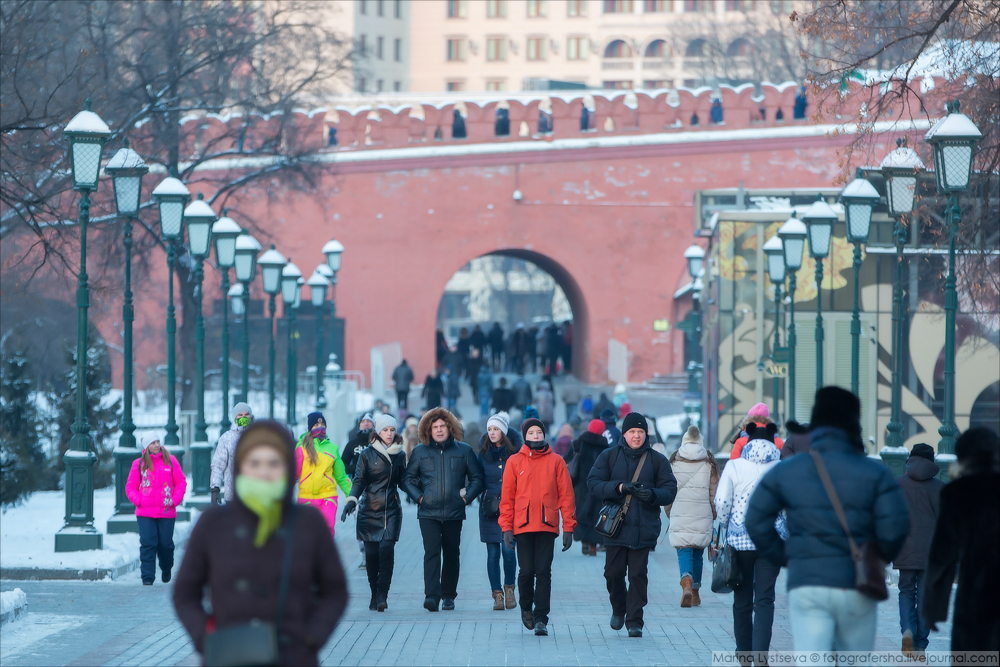 Минус 30. Москва минус 30. В Москве было вчера минус 30. Минус 30 в Киеве. Минус 30 в Санкт Петербурге.