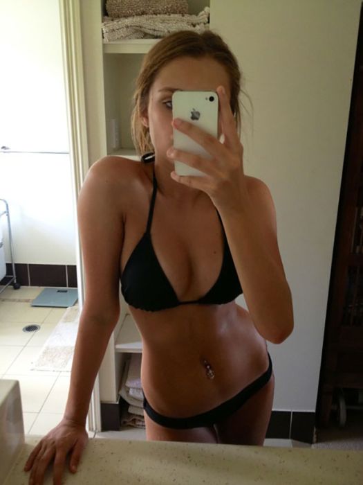 Коллекция стройных летних девушек в бикини Коллекция стройных летних девушек в бикини картинки