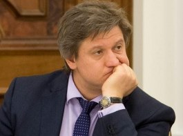 Украинский министр успокаивает: отсрочка выдачи транша МВФ не обвалит курс гривны