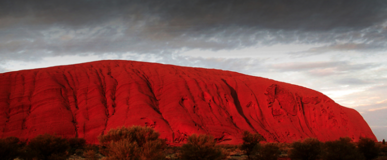 Улуру — красная гора в Австралии авиатур