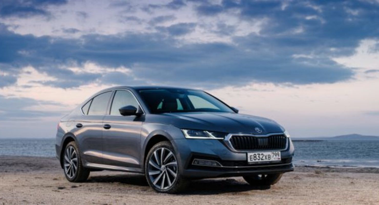 Компания Skoda приостановила поставки в России обновленной версии лифтбэка Skoda Octavia