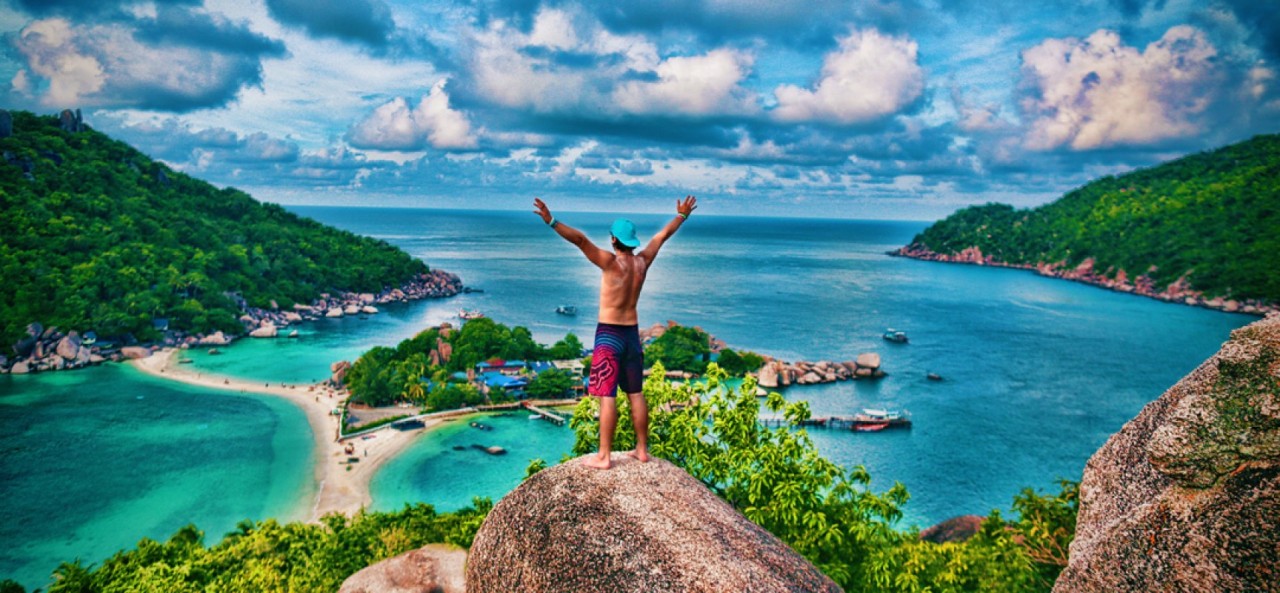 Тайланд из хабаровска. Тайланд из Белгорода. Фоторамка Phuket. Тяжелый труд окупается а мечты сбываются. С днём рождения мужчине отдых на море Пхукет с ногами.