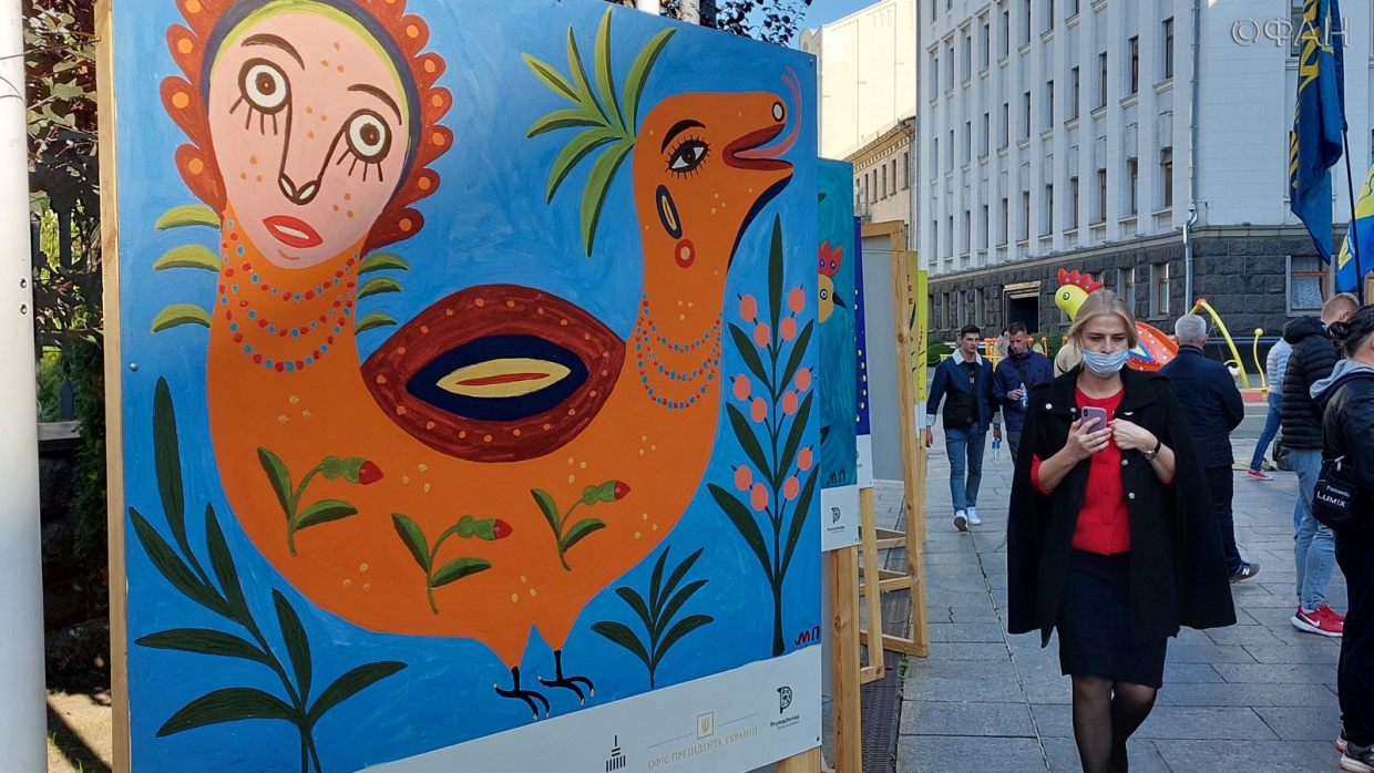 Украинские радикалы потребовали от Зеленского не пускать беженцев из Афганистана Украинские радикалы потребовали от Зеленского не пускать беженцев из Афганистана Политика