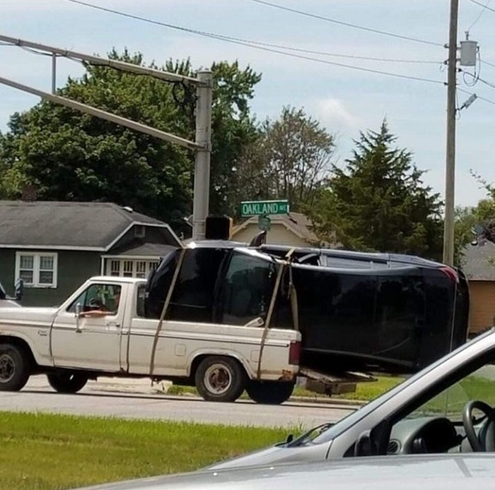 Забавные ситуации на дороге, в которых точно не хотелось бы оказаться автокурьезы