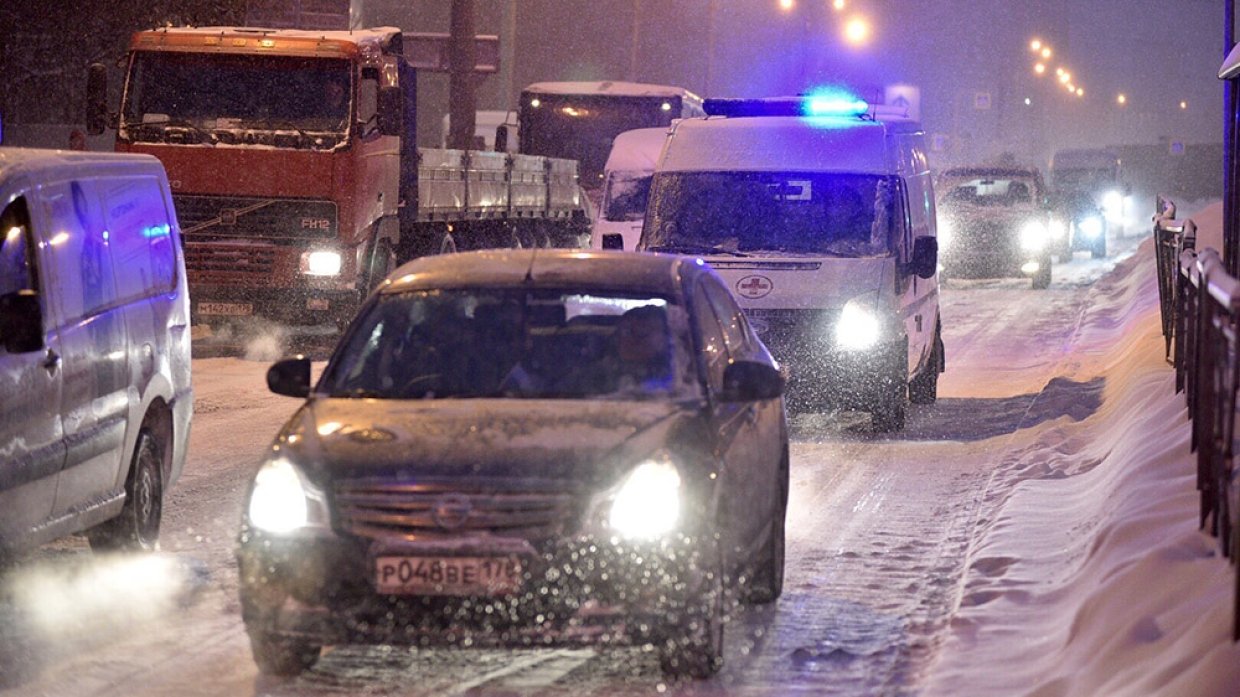 Желтый уровень опасности объявлен в Петербурге из-за приближения снегопада