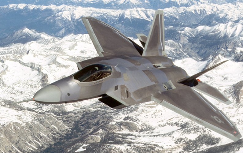 Сценарий боя: F-22 Раптор против С300В.