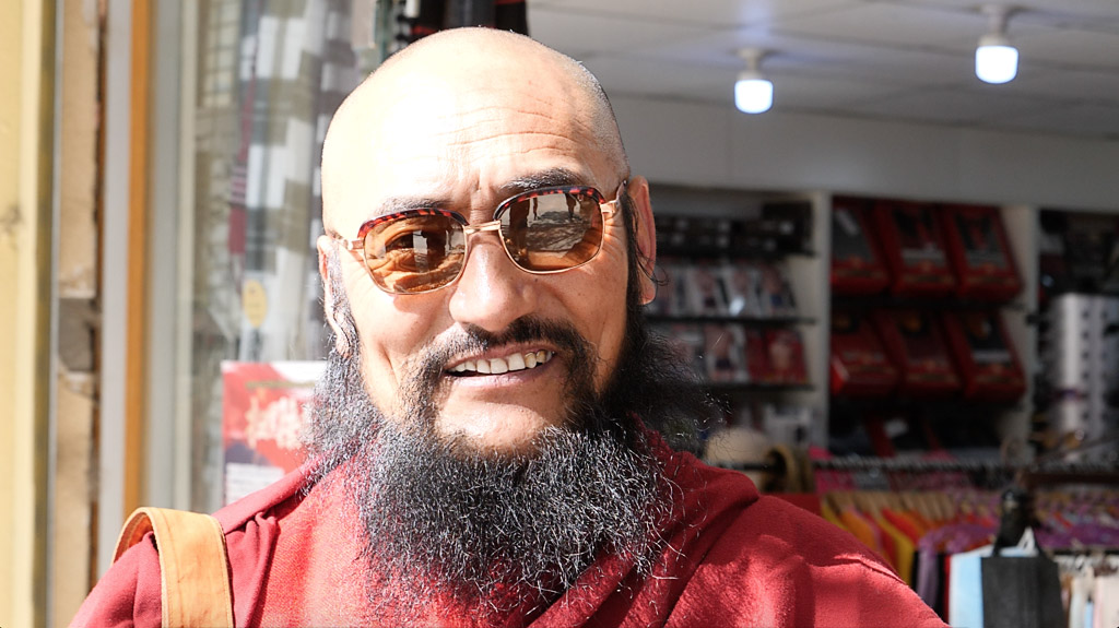 Академия Ярчен Гар: затерянный город-монастырь в Тибете Академия Ярчен Гар: затерянный город-монастырь в Тибете автотуризм