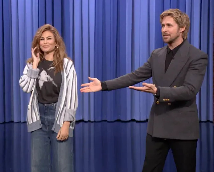 Райан Гослинг и Ева Мендес впервые за 10 лет вышли вместе в свет michael loccisano,sonia recchia,sxsw,фестиваль,бен мендельсон,джеймс фэллон,джон леннон,Ева Мендес,иэн де-кэскер,Йоко Оно,Райан Гослинг,Сирша Ронан