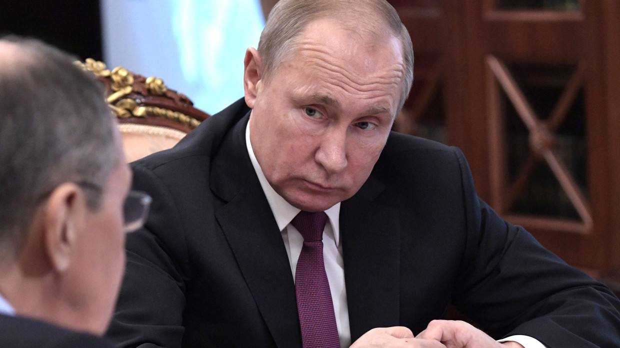 МИД Великобритании: компаниям запретят предоставлять услуги Путину и Лаврову