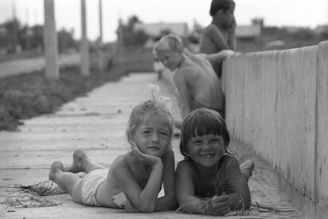 Сделаны в&nbsp;СССР: дети, которые жевали гудрон, прыгали с&nbsp;крыш и&nbsp;грели градусники