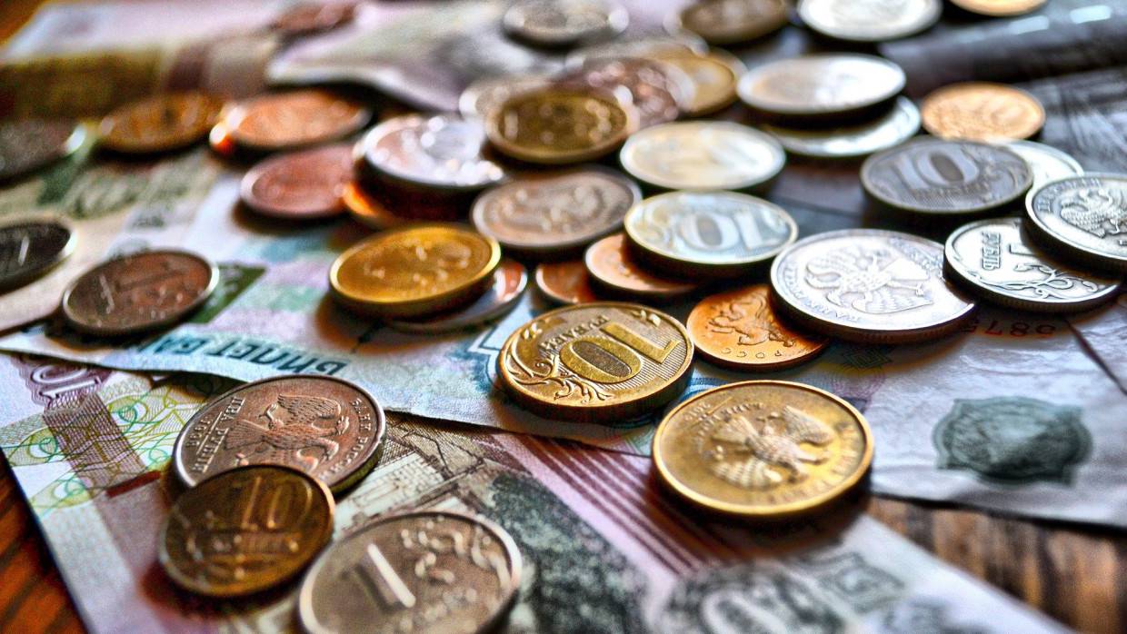 Национальный банк Украины запретил гражданам использовать рубли для пополнения вкладов