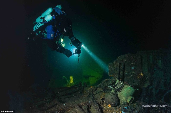 Недавно обнаруженный затонувший нацистский военный корабль возможно содержит потерянные сокровища янтарной комнаты Военная техника, Янтарная комната, Дайвинг, Длиннопост