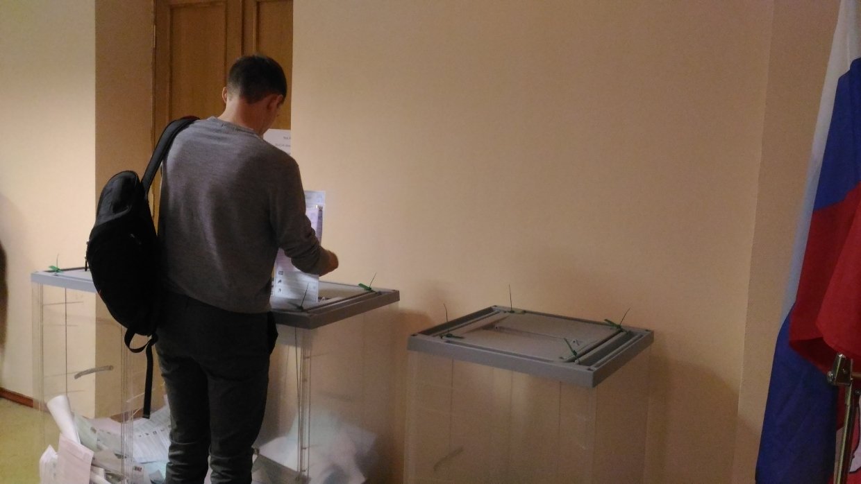 ЦИК готовит сувениры для впервые голосующих россиян на выборах-2018