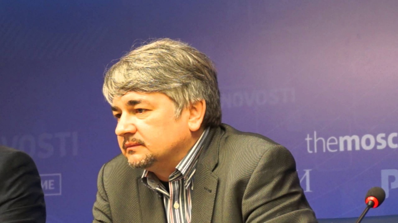 Ростислав Ищенко: Запад засуетился, пытаясь выкрутиться из ситуации с Украиной