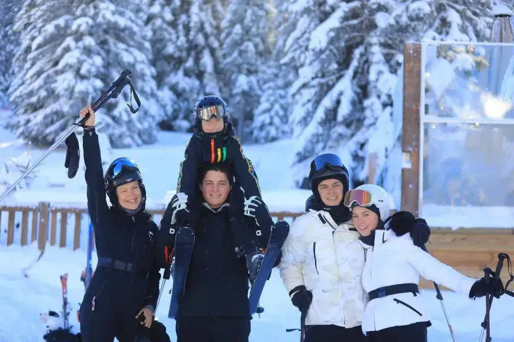 Виктория Манасир с детьми