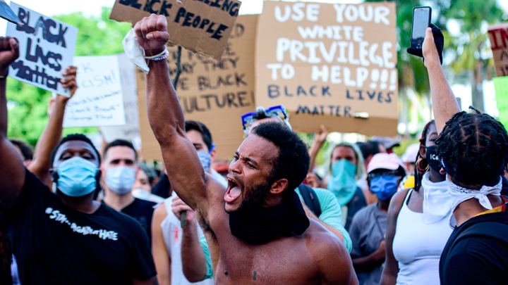 АНДРЕЙ ПЕРЛА15:02 27 МИЛЛИОНОВ ЗА МЁРТВОГО НЕГРА, А МАТЕМАТИКУ ЗАПРЕТИТЬ