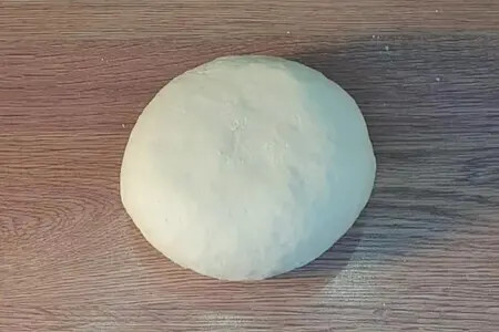 Пироги с мясным фаршем, овощами и соусом: шаг 7