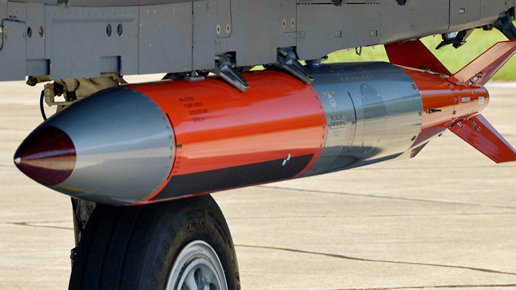 Баранец: РФ уничтожит американское ядерное оружие в ФРГ