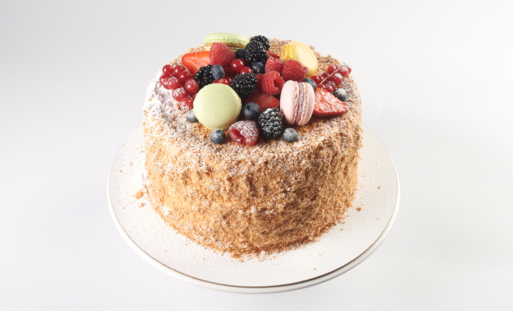 К семейному застолью: рецепт торта Наполеон от Юлии Высоцкой Стиль жизни,Еда и рецепты