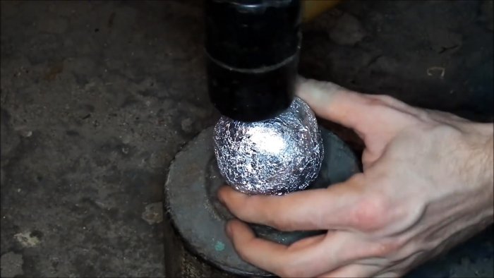 Как из алюминиевой фольги изготовить идеальный шар для дома и дачи,мастер-класс
