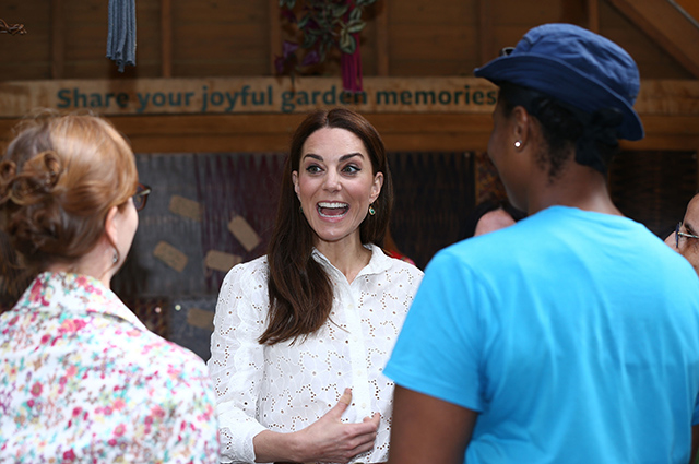 Кейт Миддлтон посетила Chelsea Flower Show Кейт Миддлтон посетила Chelsea Flower Show Монархии