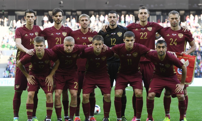 Сборная России опустится на рекордно низкое место в рейтинге ФИФА - Фото 1