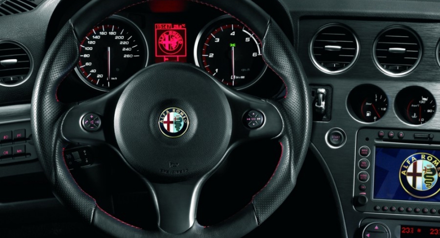 Alfa Romeo Brennero: Итальянский производитель официально подтвердил имя нового внедорожника Автомобили