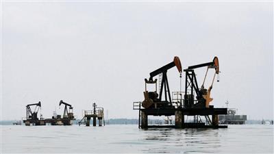 Нефть падает на 3%